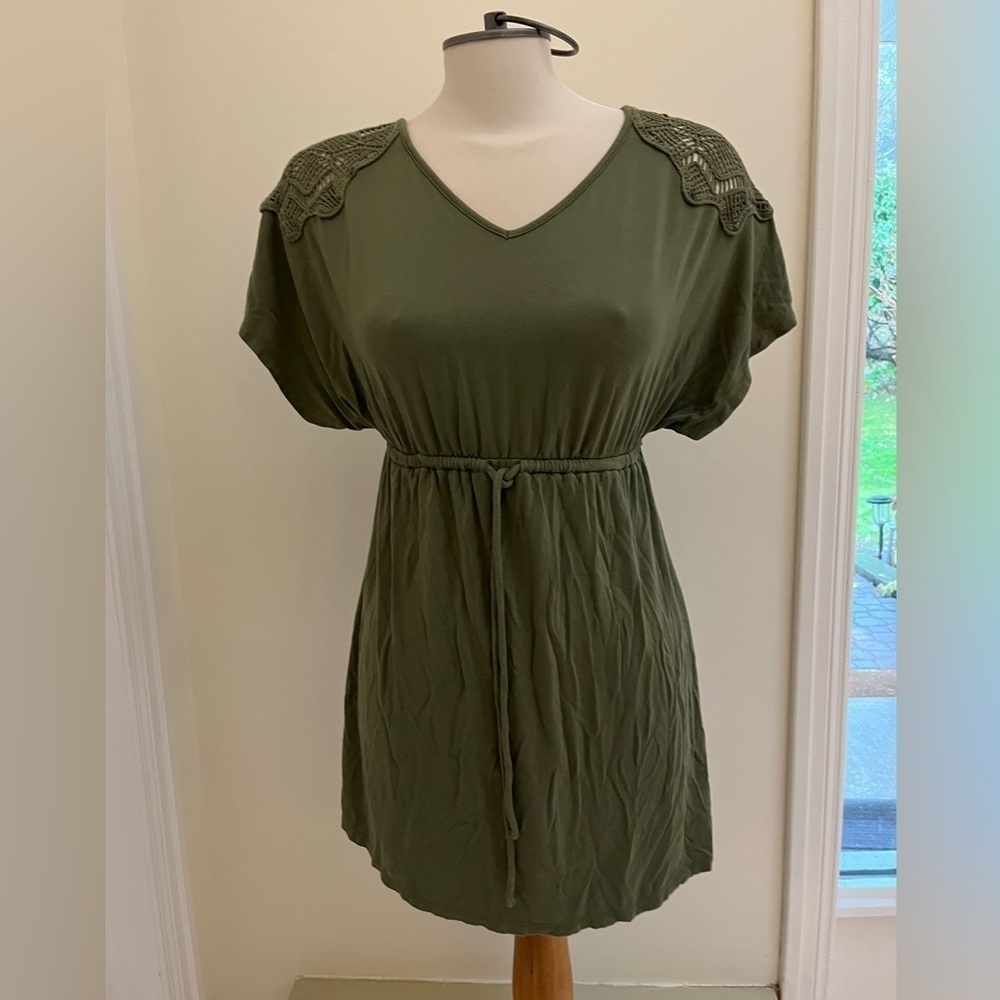 Liz Lange maternity top size xsmall